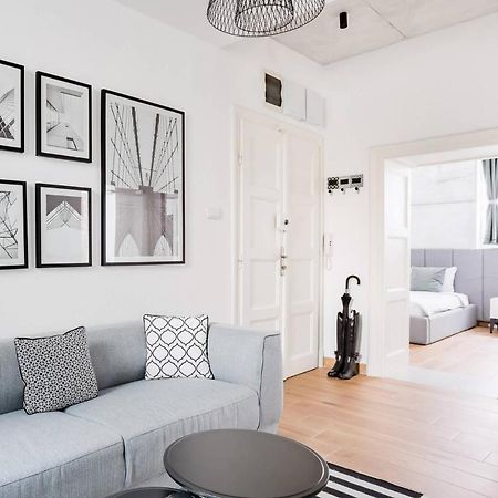 Hostgost Selected Suites - Molerova 9 Belgrade Extérieur photo